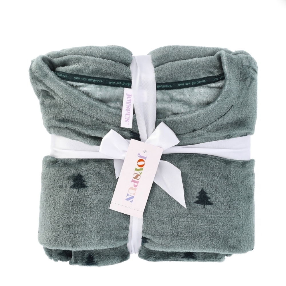Joyspun Women's Folded Giftable Plush Long Sleeve Top and Pants Pajamas Set